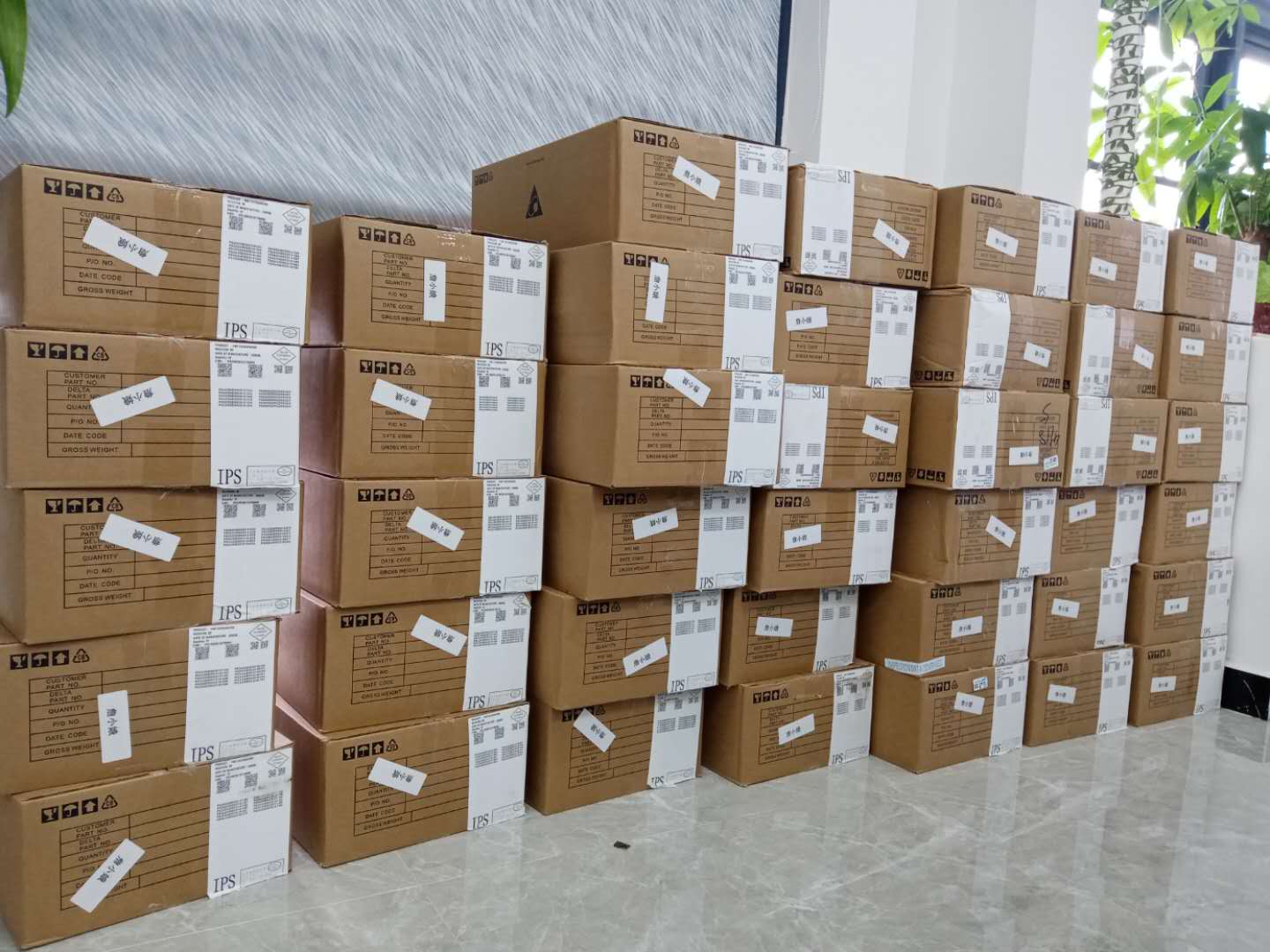  臺(tái)達(dá)24V/DC直流電源 35W-350W功率段都有大批量現(xiàn)貨，價(jià)格絕對(duì)有優(yōu)勢(shì)